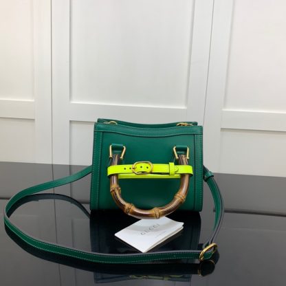 Gucci bamboo handle dark green shoulder bag - Image 3