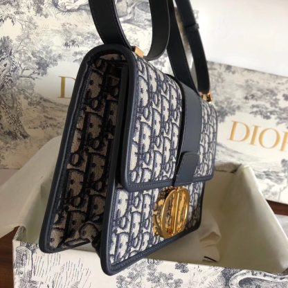 Dior 30 montaigne bag - Image 3