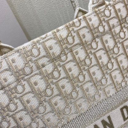 Dior Gold Tote Bag - Image 3