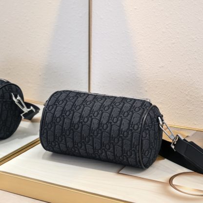 Dior OBLIQUE printed canvas cylindrical bag - Image 3