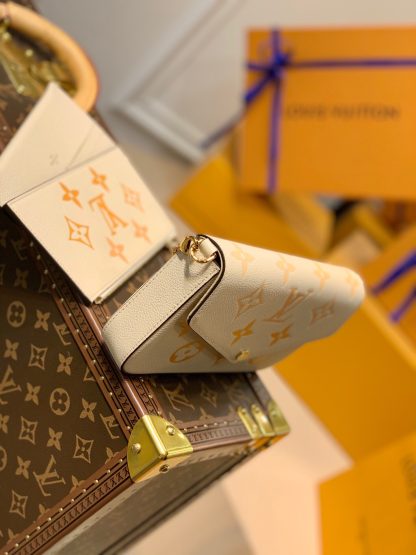 Louis Vuitton félicie pochette chain bag - Image 3