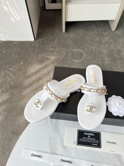 Chanel Spring/Summer White Chain Series Angle Slippers - Image 3