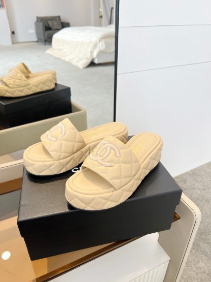 Chanel apricot color simple and versatile super beautiful small slippers - Image 2