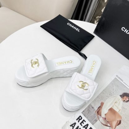 Chanel white spring and summer series European and American catwalk new slippers heel height 6.5 - Image 3
