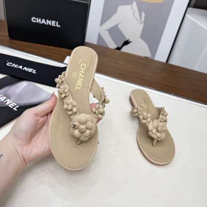 Chanel Spring/Summer Apricot Delicate Shoes and Customized Flower Flip-flops Heel Height 1.5cm - Image 3