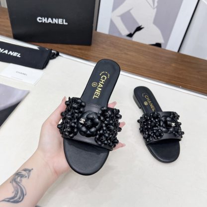 Chanel Spring/Summer Black Delicate Shoes and Custom Flower Sandals Heel Height 1.5cm - Image 3