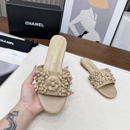 Chanel Spring/Summer Apricot Delicate Shoes and Custom Flower Sandals Heel Height 1.5cm - Image 3