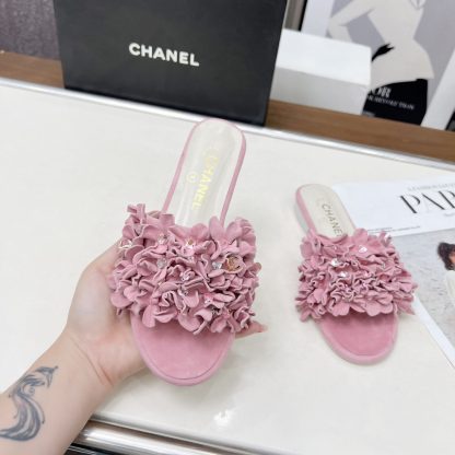 Chanel Spring/Summer Dance Shoes Collection Pink Retro Printed Brick Slippers - Image 3