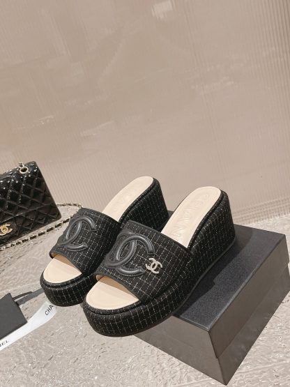 Chanel summer classic black double c design stylish and comfortable slippers front 3cm back 7cm - Image 3