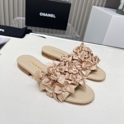 Chanel Spring/Summer Dancing Shoes Series Beige Apricot Slim Retro Feeling Custom Flower Slippers Heel Height 1.5cm - Image 3