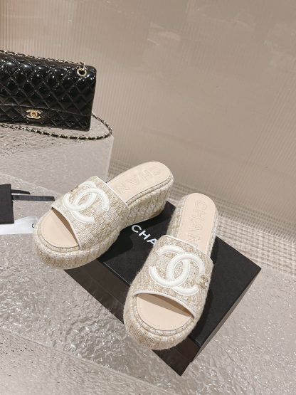 Chanel summer classic beige double c design stylish and comfortable slippers front 3cm back 7cm - Image 3