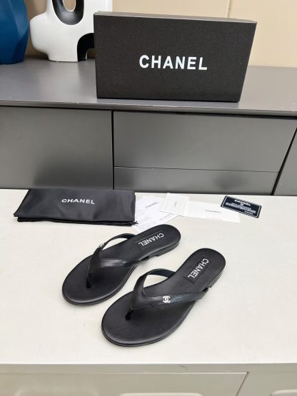 Chanel Spring/Summer New Black Leather Outsole Flip-Flops - Image 3