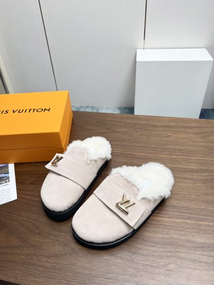 Louis Vuitton wool slippers - Image 3