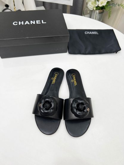 Chanel new black fabric sheepskin slippers - Image 3