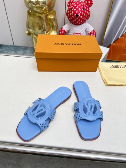 Louis Vuitton's new hollow slippers - Image 2