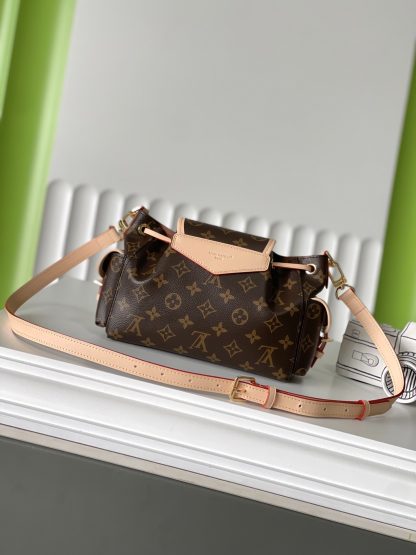 Louis Vuitton M25085 ODYSSÉE Monogram Crossbody Chain Bag - Image 3