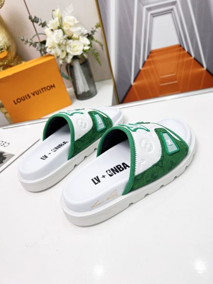 Louis Vuitton luxury men and women couple slippers - Image 3
