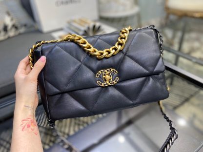 Chanel Autumn/Winter 19 Bag Pillow Bag - Image 3