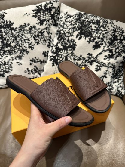 Louis Vuitton full leather slippers - Image 3