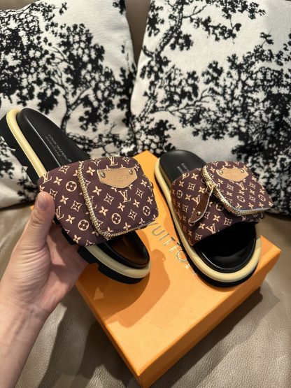 Louis Vuitton Couple's Small Backpack and Four-Color Slippers - Image 3