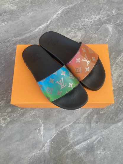 Louis Vuitton couple slippers - Image 3