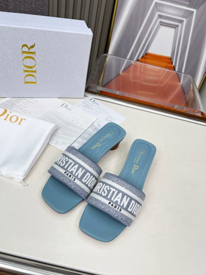 Dior exquisite high-end sandals - Image 3