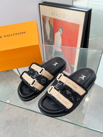 Louis Vuitton high-end men's summer slippers - Image 3