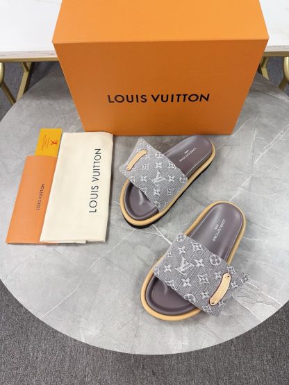 Louis Vuitton embossed logo slippers Pool Pillow Comfort flat slides - Image 3