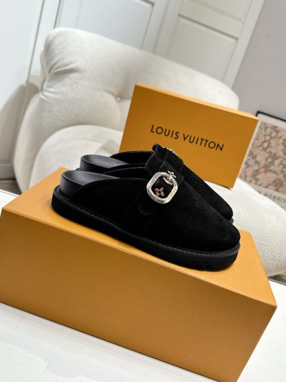Louis Vuitton winterbreak comfert flat slides - Image 2
