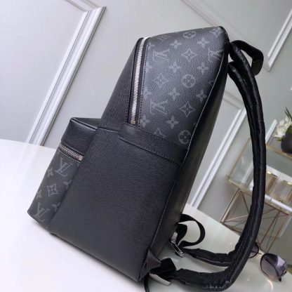 Louis Vuitton DISCOVERY Backpack - Image 3