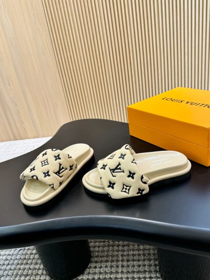 Louis Vuitton Pool Pillow Comfort Slide Sandals - Image 4
