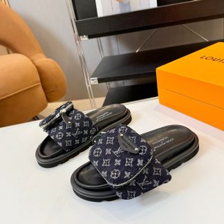 Louis Vuitton Pool Pillow Comfort Slide Sandals