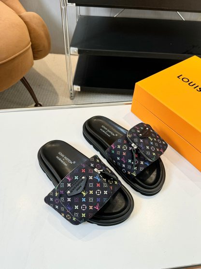 Louis Vuitton Pool Pillow Comfort Slide Sandals - Image 4