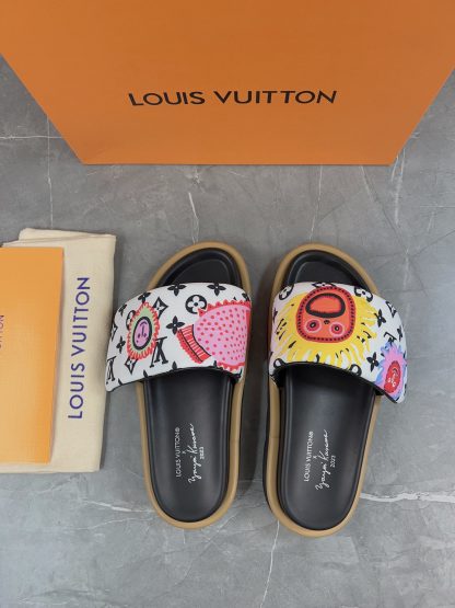 Louis Vuitton Pool Pillow Comfort Flat Sandals - Image 4