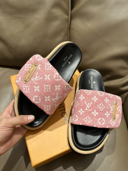 Louis Vuitton pink denim slippers - Image 4