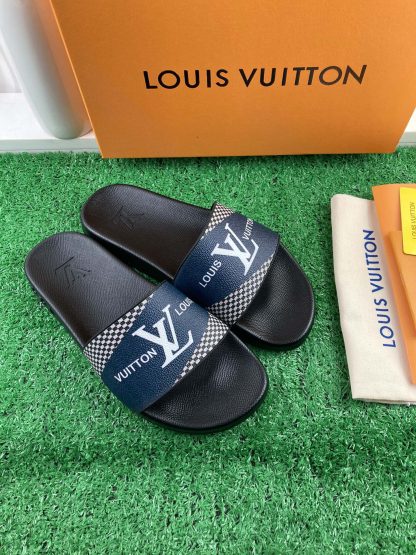 Louis Vuitton classic couple slippers - Image 4