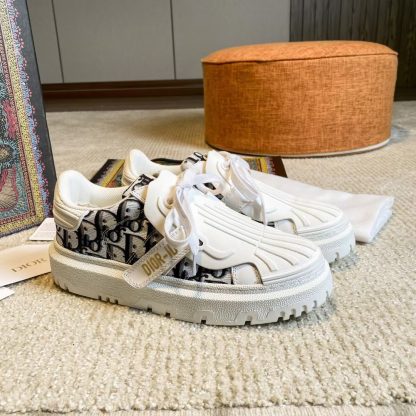 Dior fashionable shell toe white shoes - Image 4