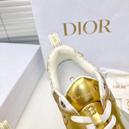 Dior modern and stylish Vibe sneakers - Image 4