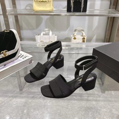 Chanel black spring and summer new classic sandals, heel height 5cm - Image 4