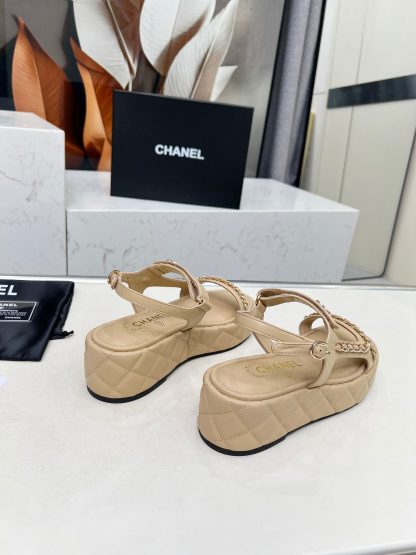 Chanel Spring Apricot Top Chain Versatile Lightweight Sandals - Image 4