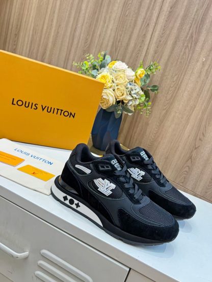 Louis Vuitton breathable diamond mesh sneakers - Image 5