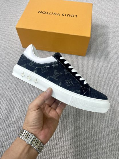 Louis Vuitton Men's Fashion Casual Sports Shoes - Image 4