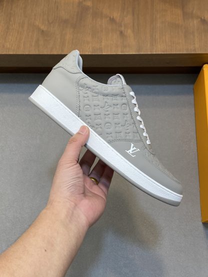 Louis Vuitton Men's Classic Casual Sneakers - Image 4