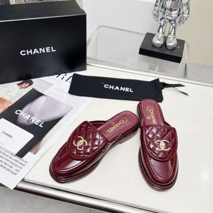 Chanel autumn and winter new goddess elegant temperament red shiny leather half slippers - Image 4