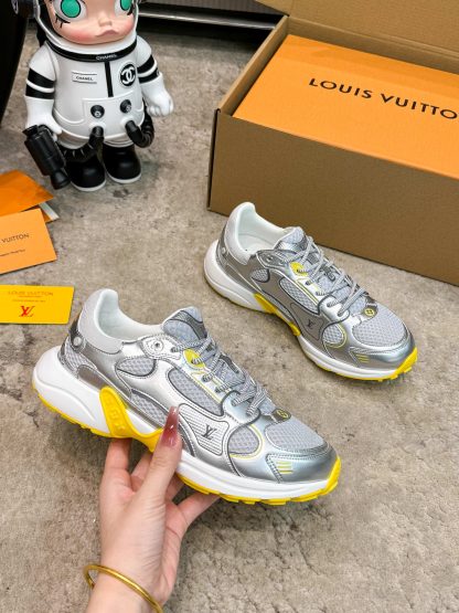 Louis Vuitton Olympia series couples' models Silver Horn King leisure sports shoes running shoes