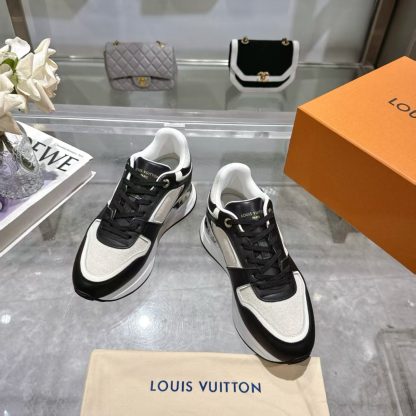 Louis Vuitton Neo Run Away sneakers - Image 5