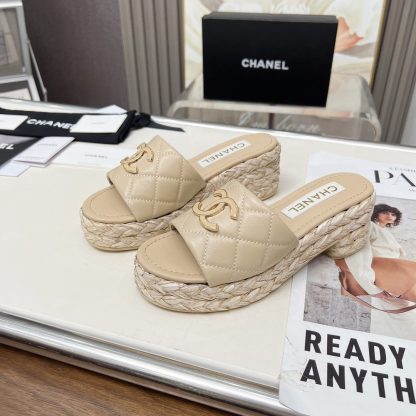 Chanel apricot spring and summer dancing shoes series slimming sandals with a heel height of 6.5cm - Image 4