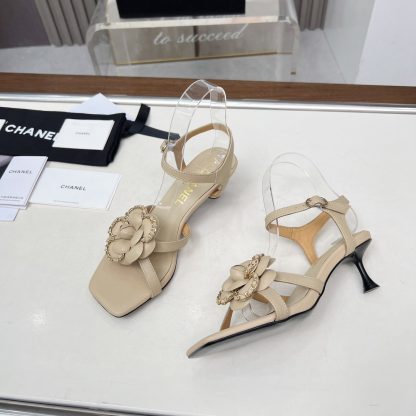 Chanel Spring/Summer Dancing Shoes Collection Apricot Retro Custom Flower Stiletto Sandals Heel Height 5cm - Image 4