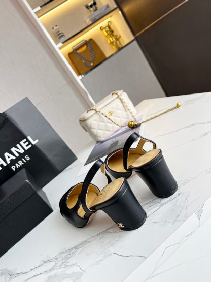 Chanel's latest spring black versatile sandals with a heel height of 6cm - Image 3