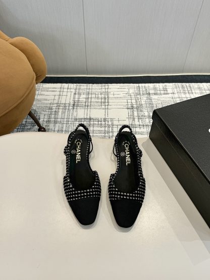 Chanel's latest black and white mix and match color all-match luxury ballet flat sandals - Image 4